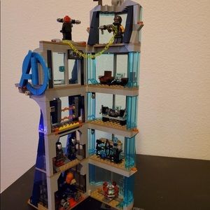 Lego Avengers Tower Battles